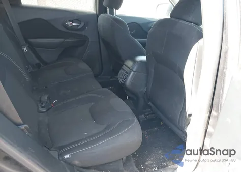 2015 Jeep Cherokee Latitude z USA, uszkodzony, nr VIN 1C4PJMCB5FW744327